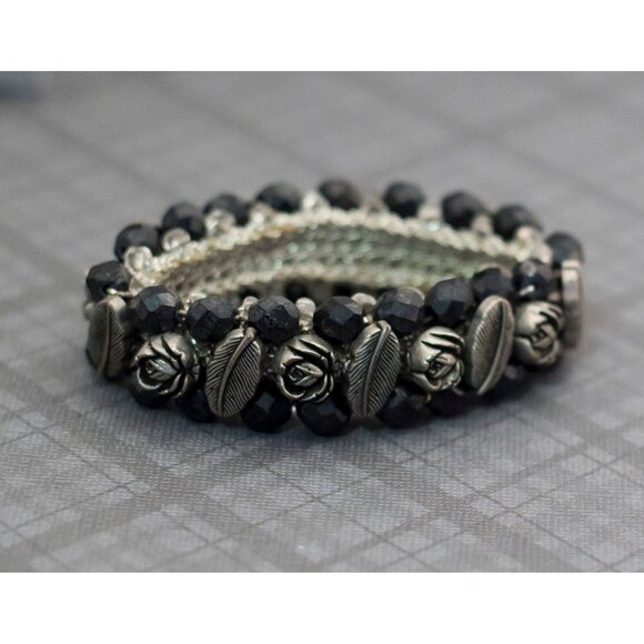 Vintage Gothic Silver Tone Flexible Black Bangle Bracelet G6 - Picture 1 of 3